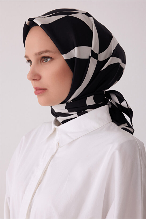 Black Abstract Pattern 100% Twill Silk Scarf 4429-42