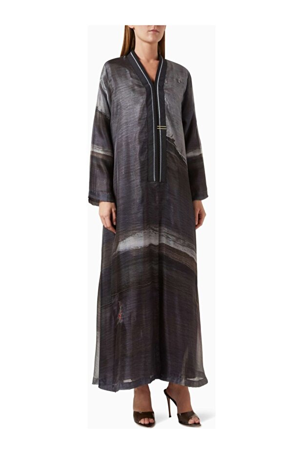 Modern Design Cascading Abaya with Comfortable Silhouette and Stylish Details, Suitable for Daily Wear
