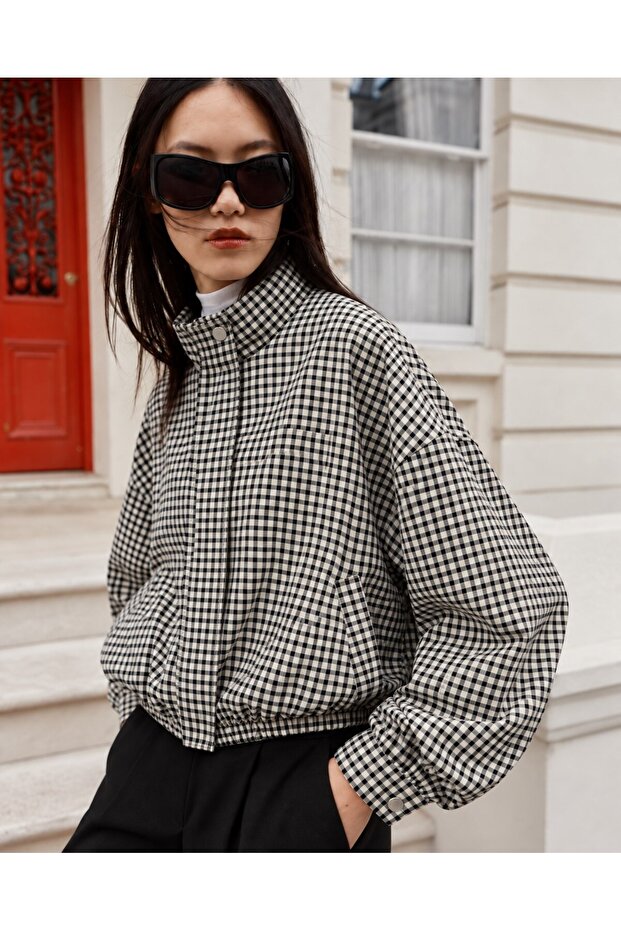Women's Gingham Patterned Plaid Stand Collar Zippered Short Oversize Bomber Jacket