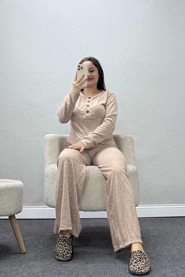 Women's Soft Buttoned Collar Home Wear Set Brown