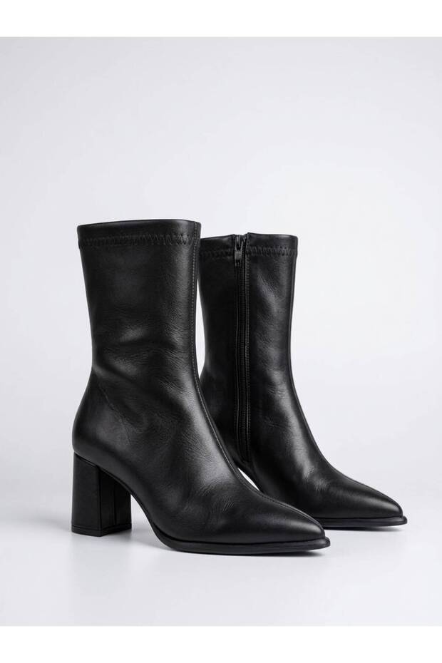 Women's Thick Heeled Boots