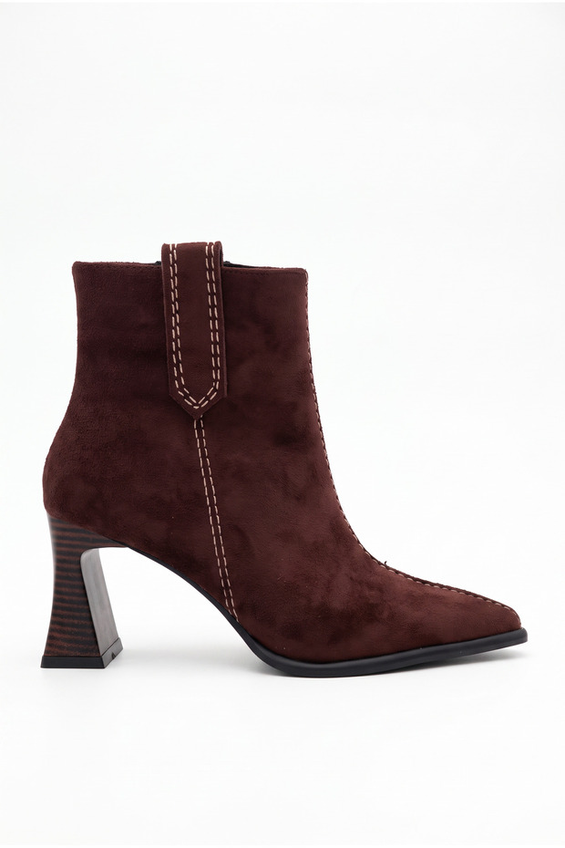 Women's Thick Heeled Pointed Toe Embroidered Suede Design Boots