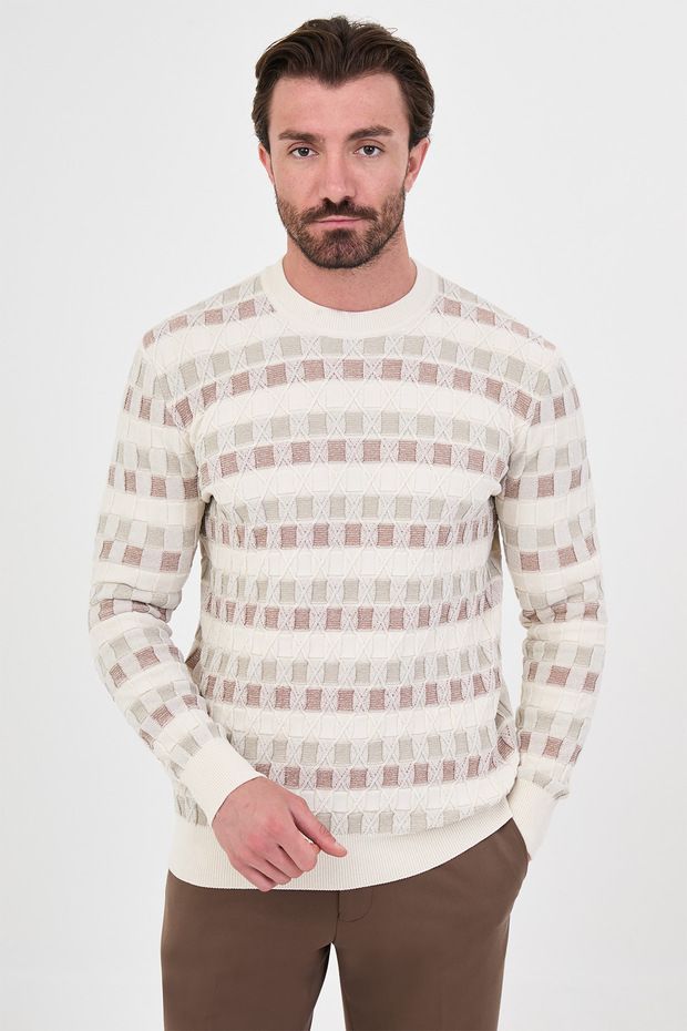 Checkered Slim Fit Crew Neck Chenille Men's Knitwear Sweater Ecru - 11609.26K