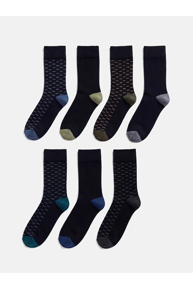 NEVAVM Farkılıكياً، مجموعة من 7 جوارب رجالية بنمط مختلط من LCW ACCESSORIES