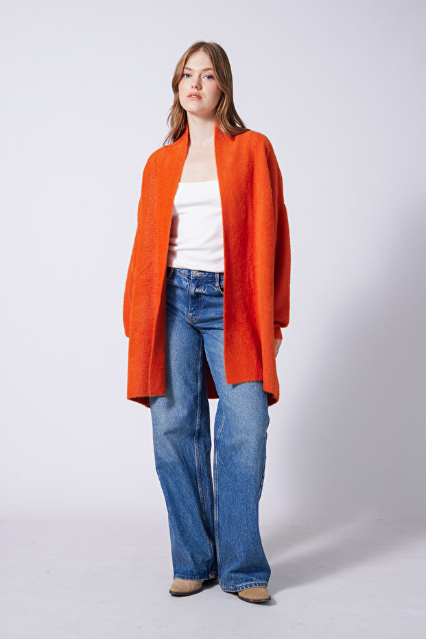 Short Knitting Cardigan