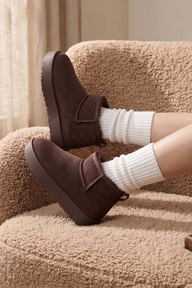 Short Suede Boots with Fur Inside and Thick Sole