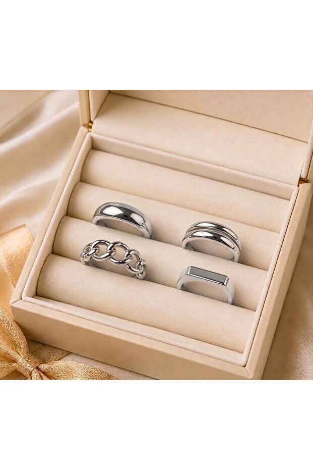 4-Piece Z@Ra Ring Set