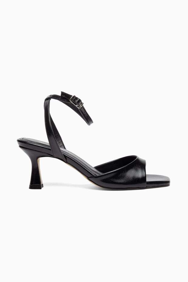 Women's Black Heeled Shoes