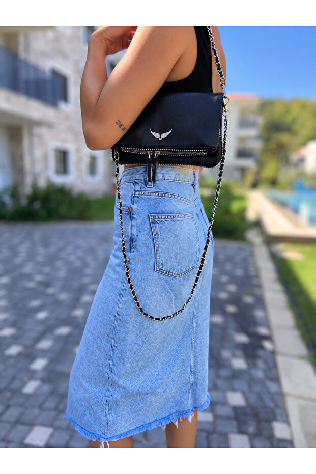 Women's Black Detachable Chain Strap Hand and Shoulder Bag (Plain Textured)