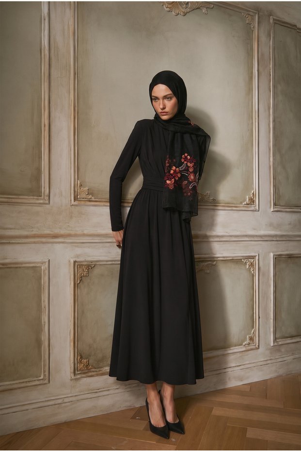 Silk Cosmos Pattern Shawl - Black