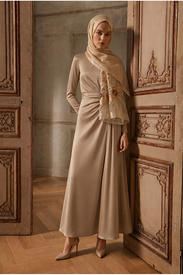 Silk Sakura Pattern Shawl - Beige