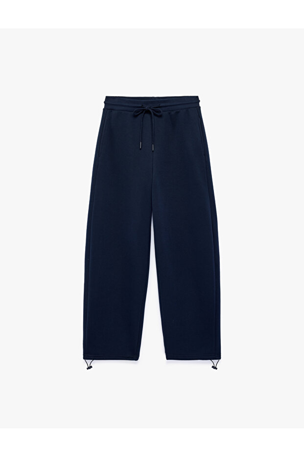 Three-Threaded, Pockets, Comfortable Fit Sweatpants