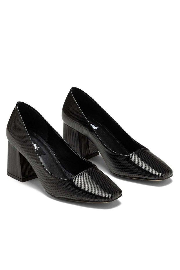 Women's Black Striped Textured Blunt Toe Casual and Classic Heeled Shoes