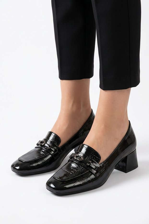 Molen Flat Toe Front Buckle Women's Low Heel Shoes Black Patent Leather