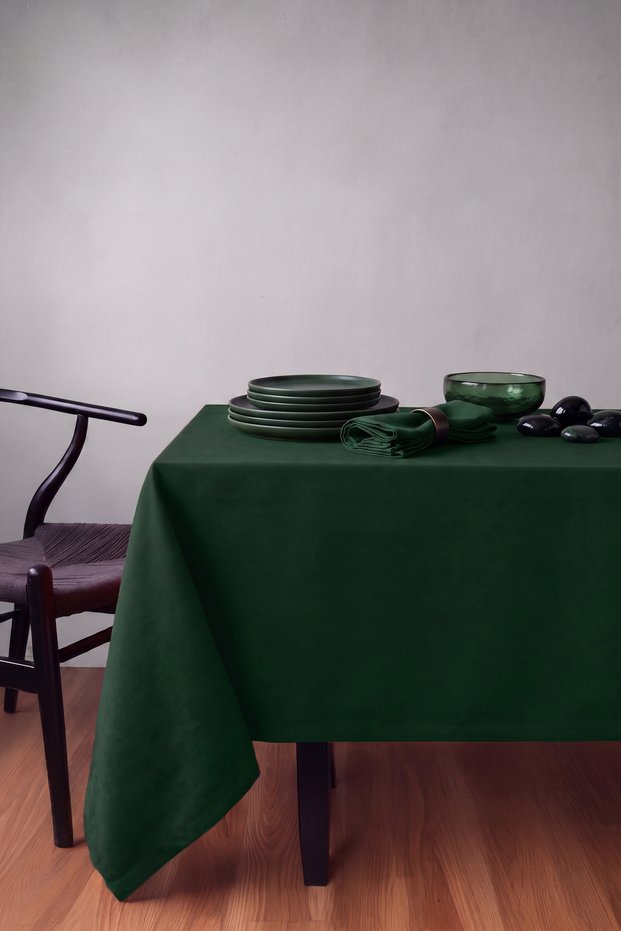 Velvet Textured Seamless Tablecloth, Sapphire Hunter Green