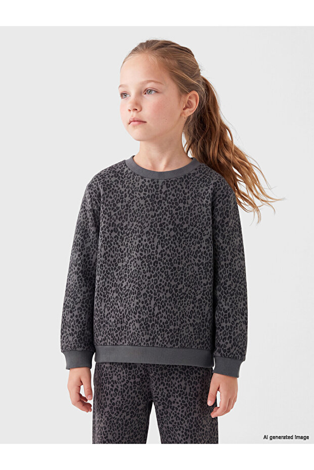 Two Mt Shop Quality Black 3 Threaded Leopard Standard & Regular Girls' Sweatshirt