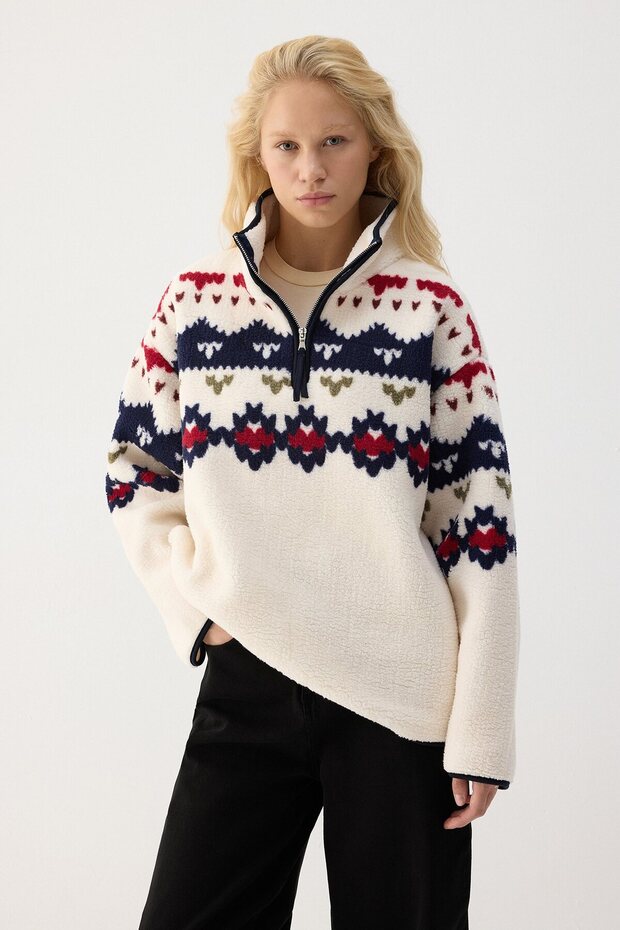 Vertical Collar Plush Sweatshirt
