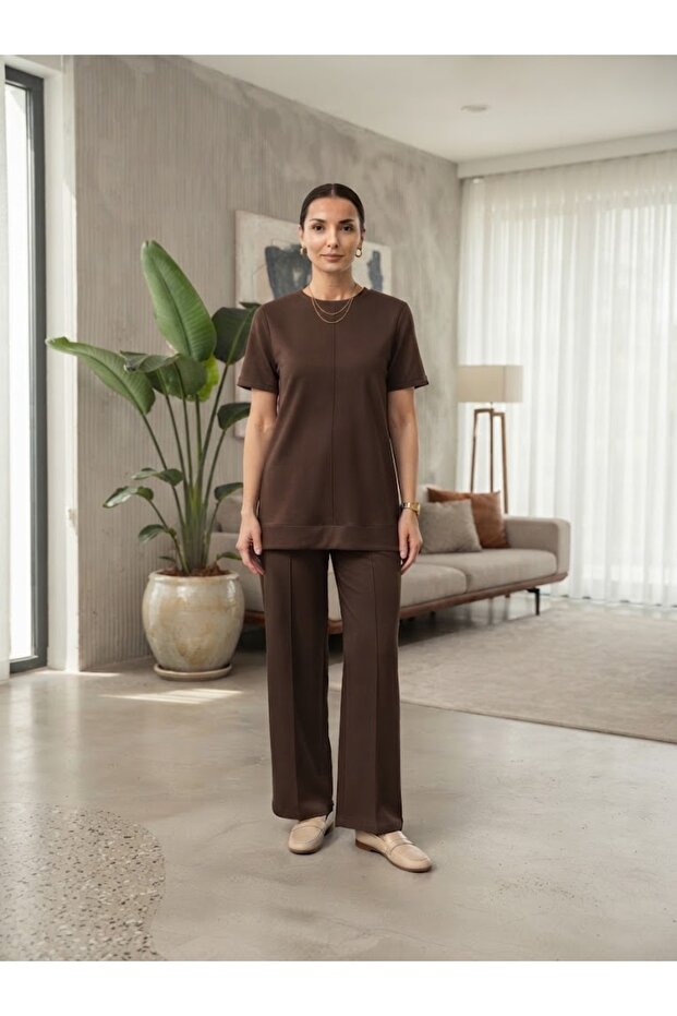 Soft Fabric Striped High-Waisted Comfortable Tracksuit Set