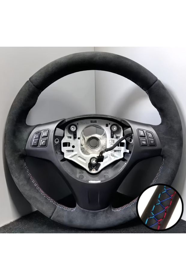 غطاء عجلة قيادة مخيط يدويًا بثلاثة ألوان من الجلد المدبوغ لسيارات M Sport M3 E90 E91 E92 E87 E81 E82 E88 X1 E