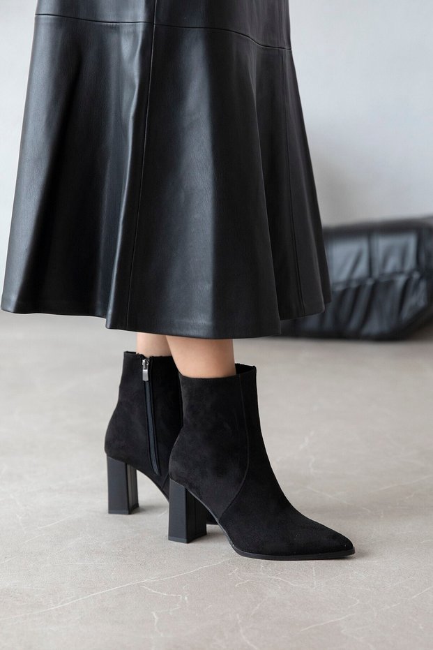 Frida Women's Heeled Suede Boots Black