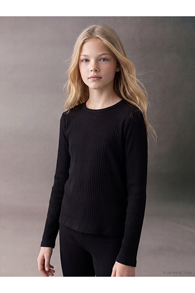 Crew Neck Girls' T-Shirt