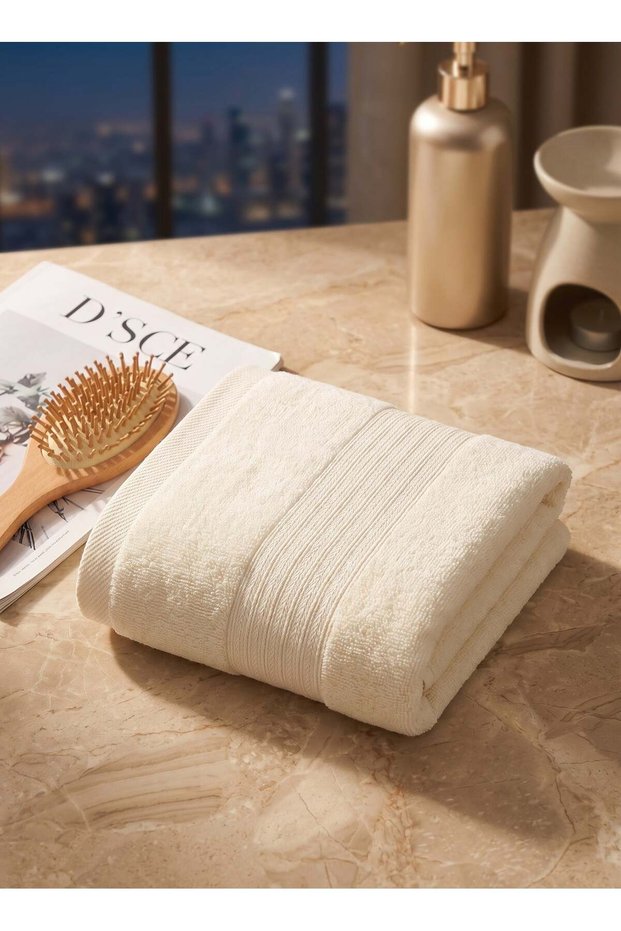 Bath Towel - SuperSoft & Absorbent Luxury Hotel Quality 100 % Combed Cotton, Quick Dry, Best Towel
