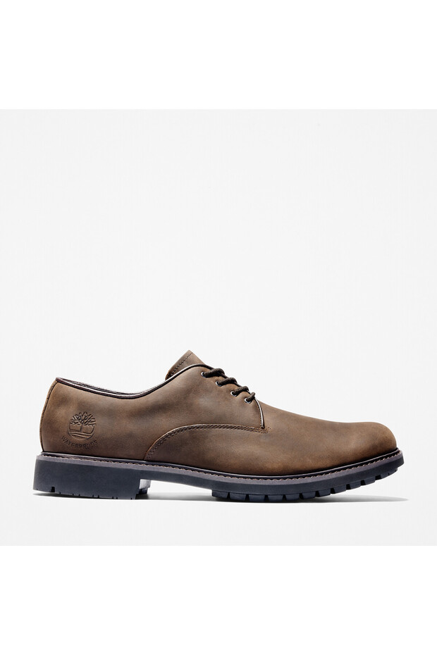 Stormbucks lace up waterproof shoe.