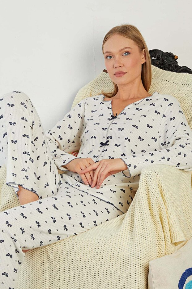 Bow Patterned V-Neck Pajama Set