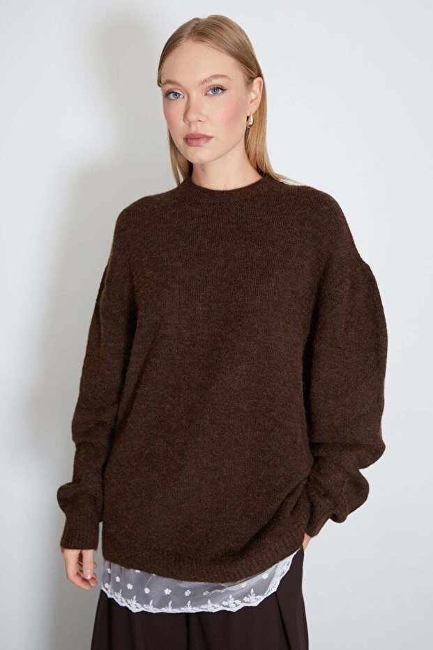 Ruffled Skirt, Crew Neck, Loose Knit Sweater