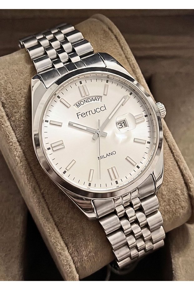 Men's Functional Calendar Metal Mesh Cord Wristwatch with 2 Years Warranty