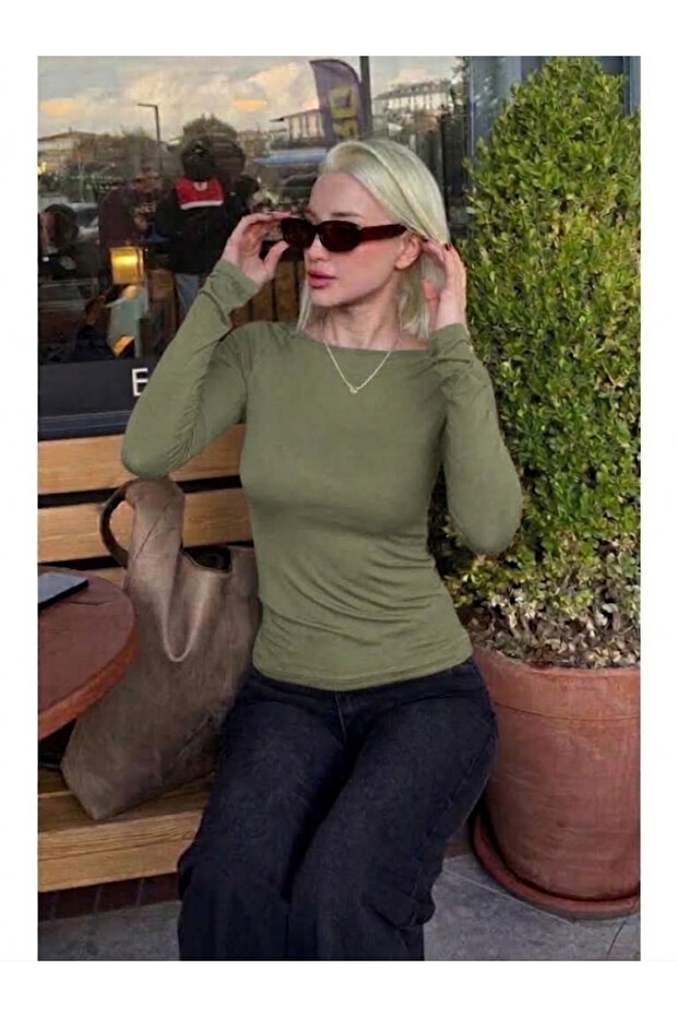 Women's long sleeve boat neck viscose blouse