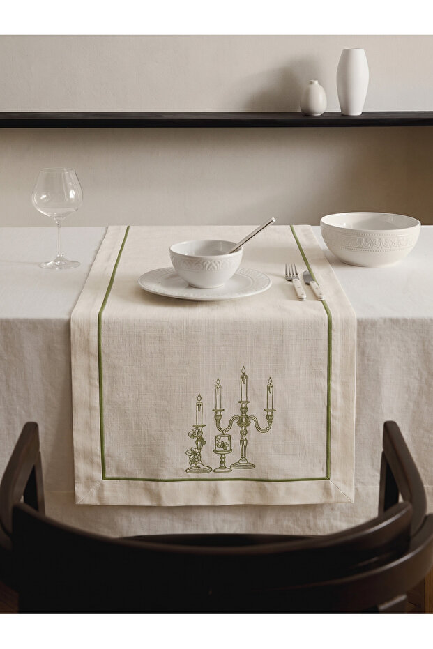 Hidden House Mum Embroidered Runner 45 X 145 cm