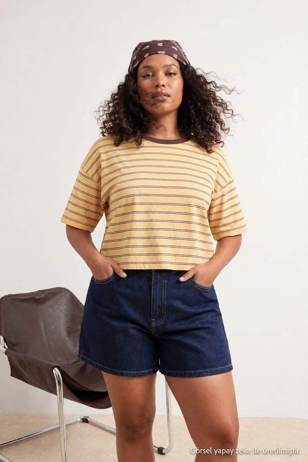 Sarı Çizgili Boxy/Relaxed Kalıp Kısa Kollu Pamuk Karışımlı Örme T-Shirt TBBSS26BF00088