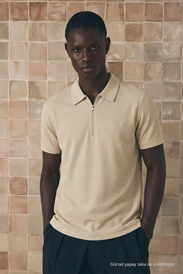 Men's Classic Zippered Beige Polo Collar T-Shirt