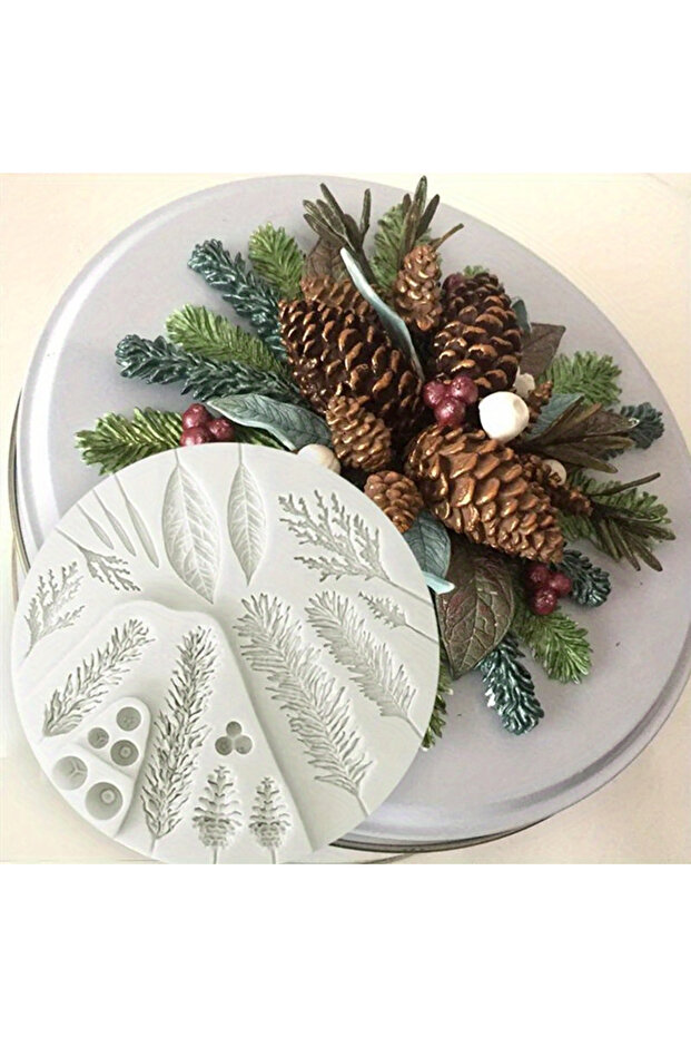 Gray 1pcLeaves Garland Pine Cone Wreath Silicone Mold,Candle Aromatherapy Silicone Mold,Clay Plaster