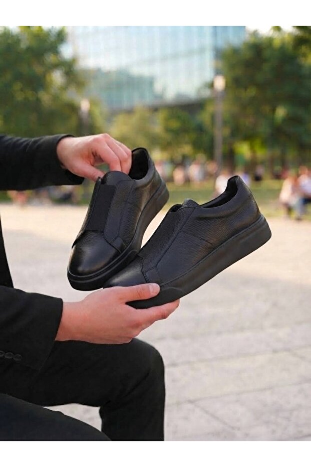Genuine Leather Elastic Men's Sneakers - Casual Shoes Sneakers