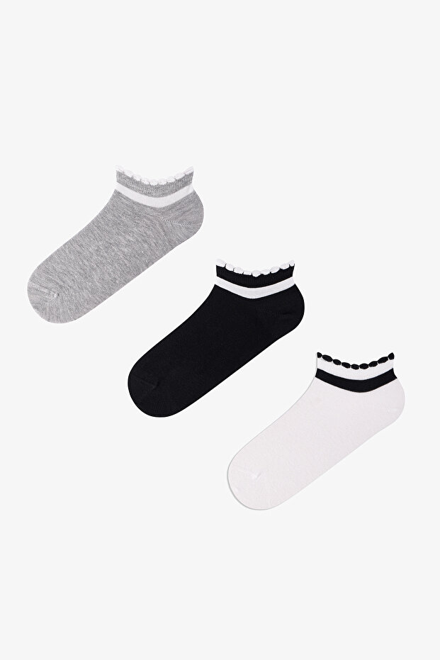 3 Pairs of Seamless Cotton Ankle Detailed Ruffle Booties Socks