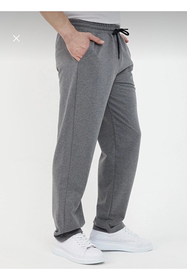 Straight Leg Relaxed Fit Men's Sweatpants