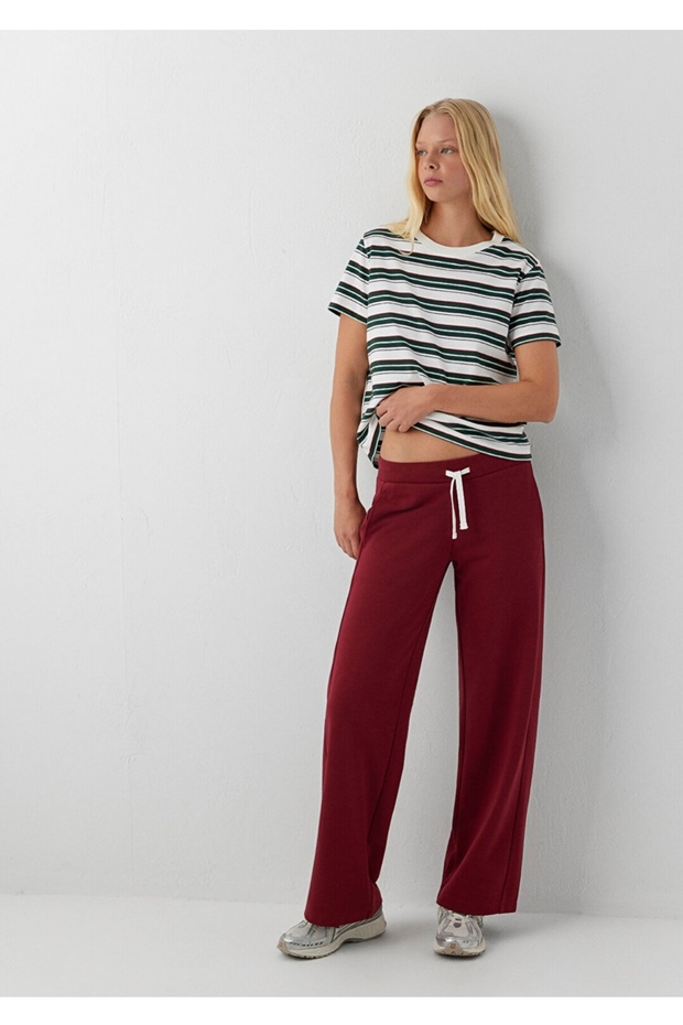 Normal Waist, Straight, 59% Cotton, 41% Polyester Women's Sweatpants.