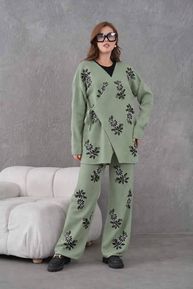 Women's Embroidered Side-Tie Knitwear Trousers Double Set