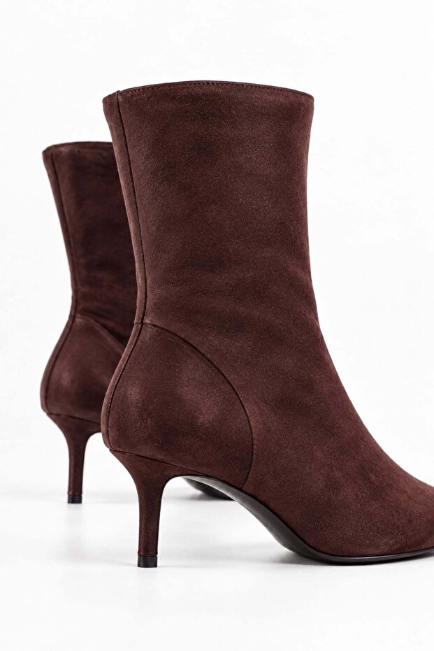 Brown Pointed Toe Low Heel Boots 26264