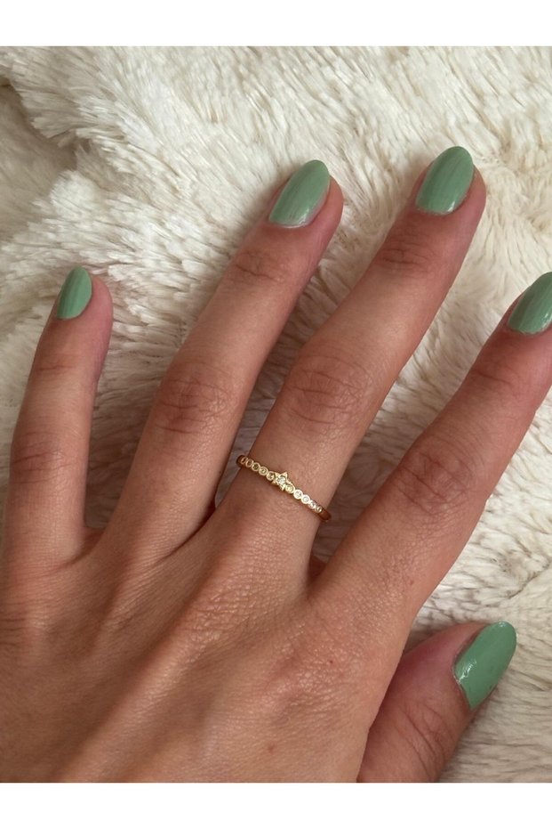 Star Patterned Gold Ring