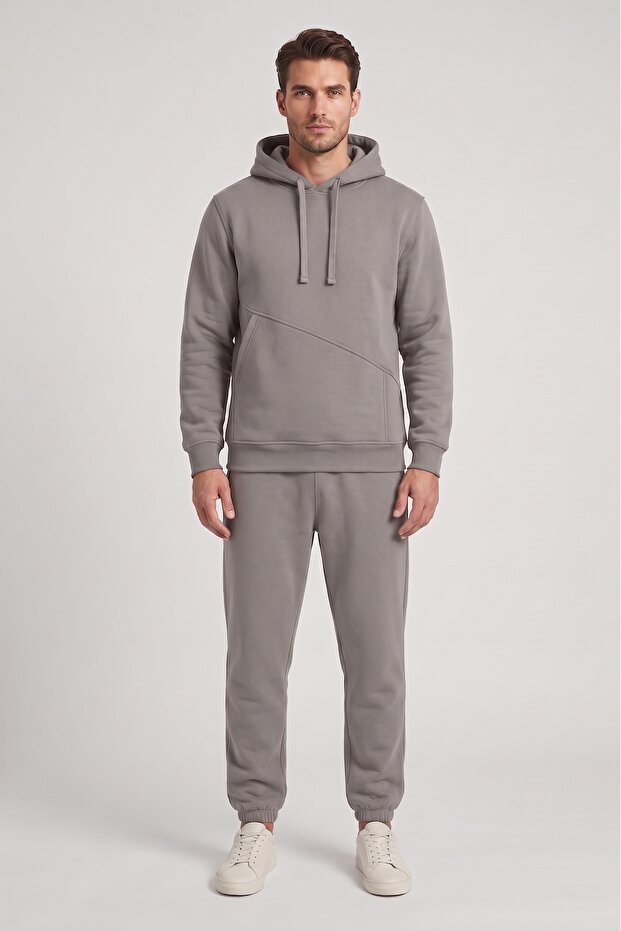 Makiteks Gray Men's 3-Thread Asymmetrical Cut Pocket Hooded Elastic Cuffed Sweatpants Set - Sweatshirt and Sweatpants Two-Piece Set