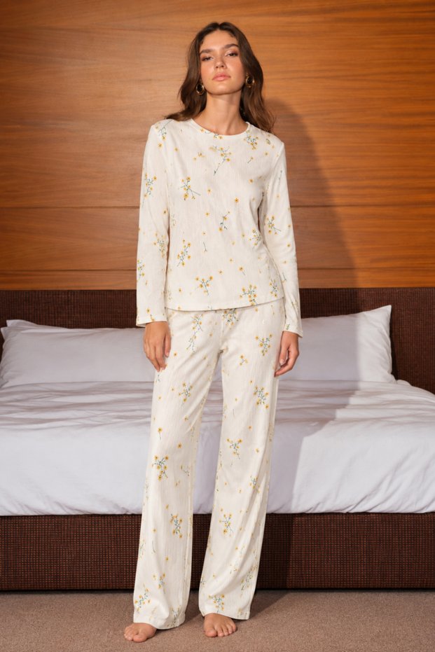 Women's Crew Neck Home Style Ecru Pajama Set
