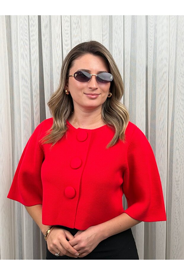 DÜĞMELİ KAZAK