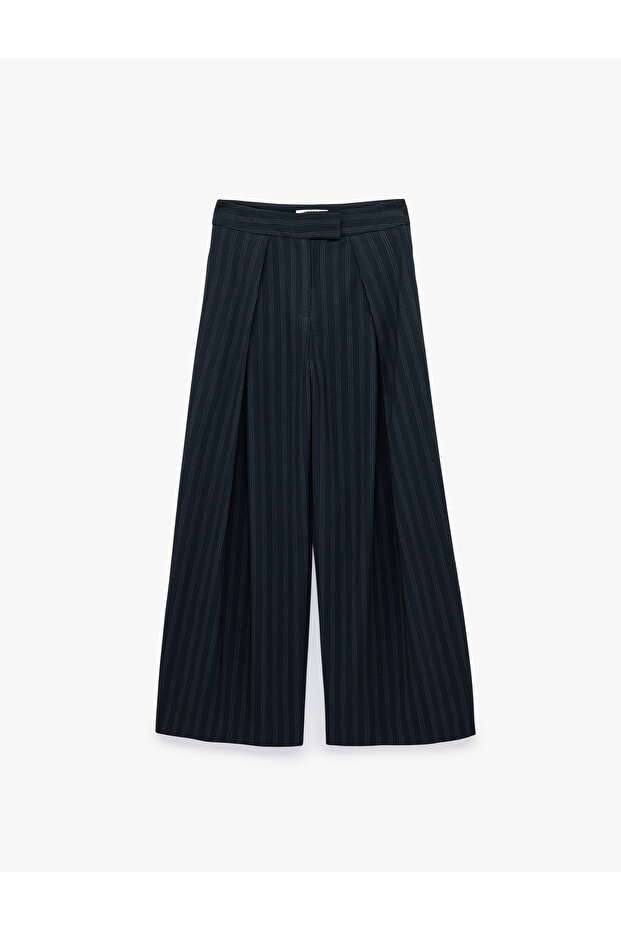 Wide Leg Striped Pleated Fabric Trousers with Pockets