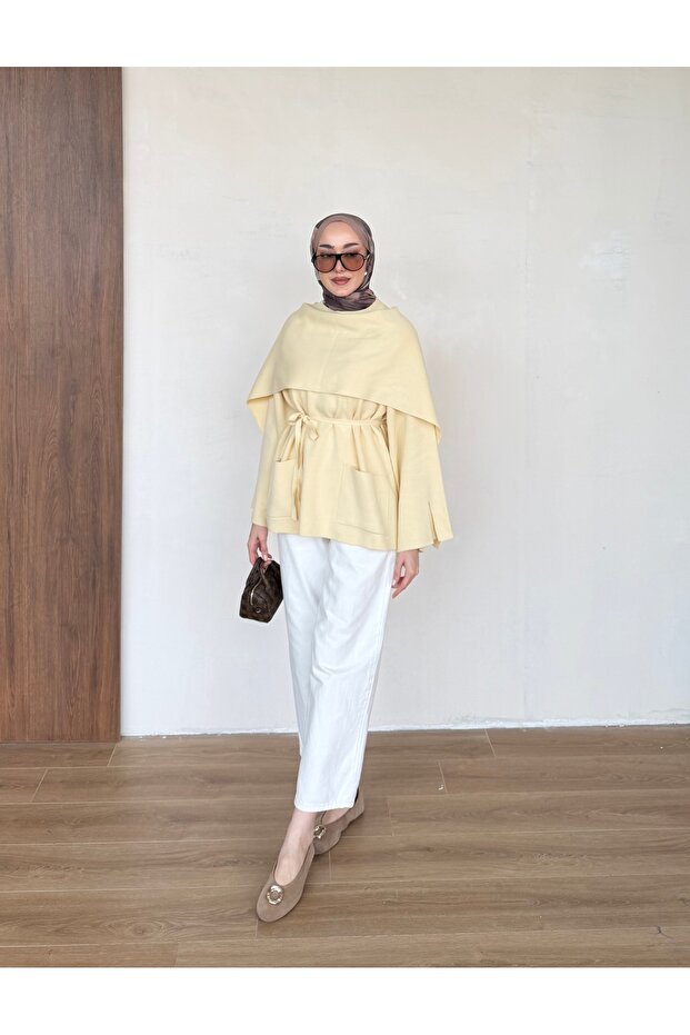 Buttoned Collar Pocketed Single Sweater