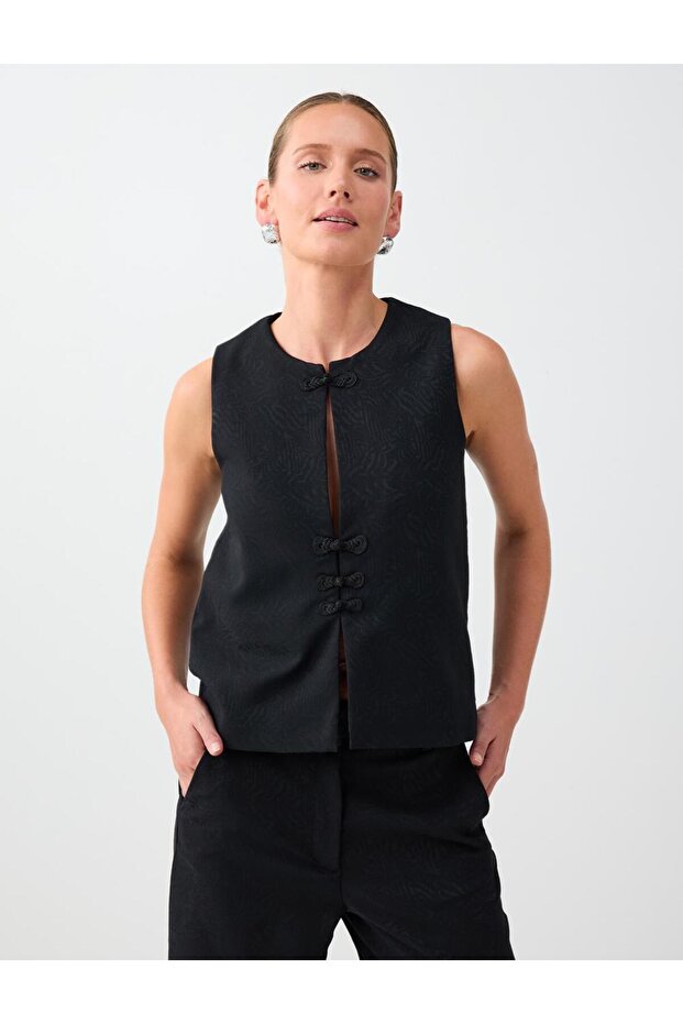 Black Low-Cut Detailed Japanese Jacquard Vest