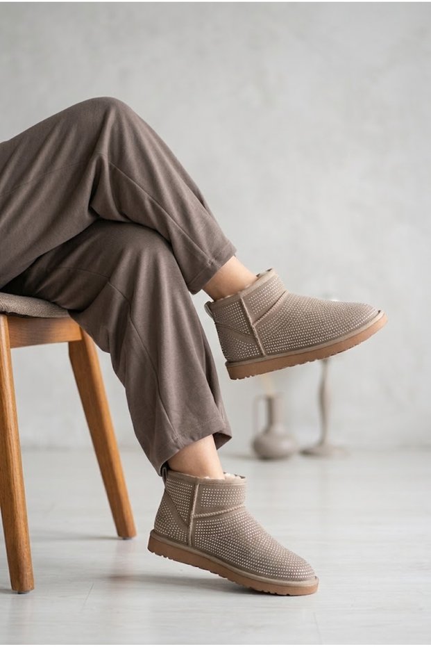 Women's Stoned Short Boots with Fur Inside, Warm and Comfortable Sole, Stylish Winter Snow Boots, Suede Boots