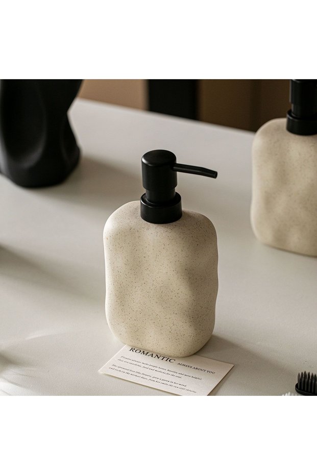 1pc Wabi-sabi Ceramic Lotion Bottle 450ML Squeeze Bottle Soap Dispenser Shampoo Lotion Conditioner B